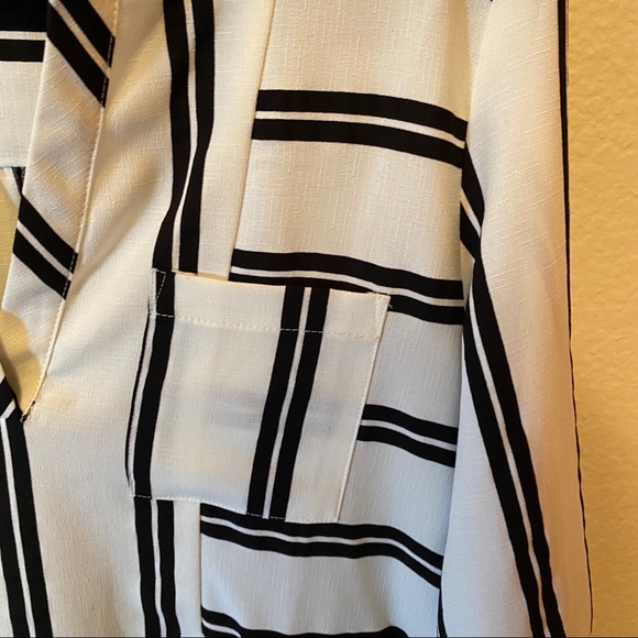 Bou Jeloud White Striped Shark-bite Tunic Small - Picture 5 of 16